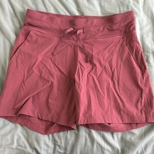 Tuff athletics short